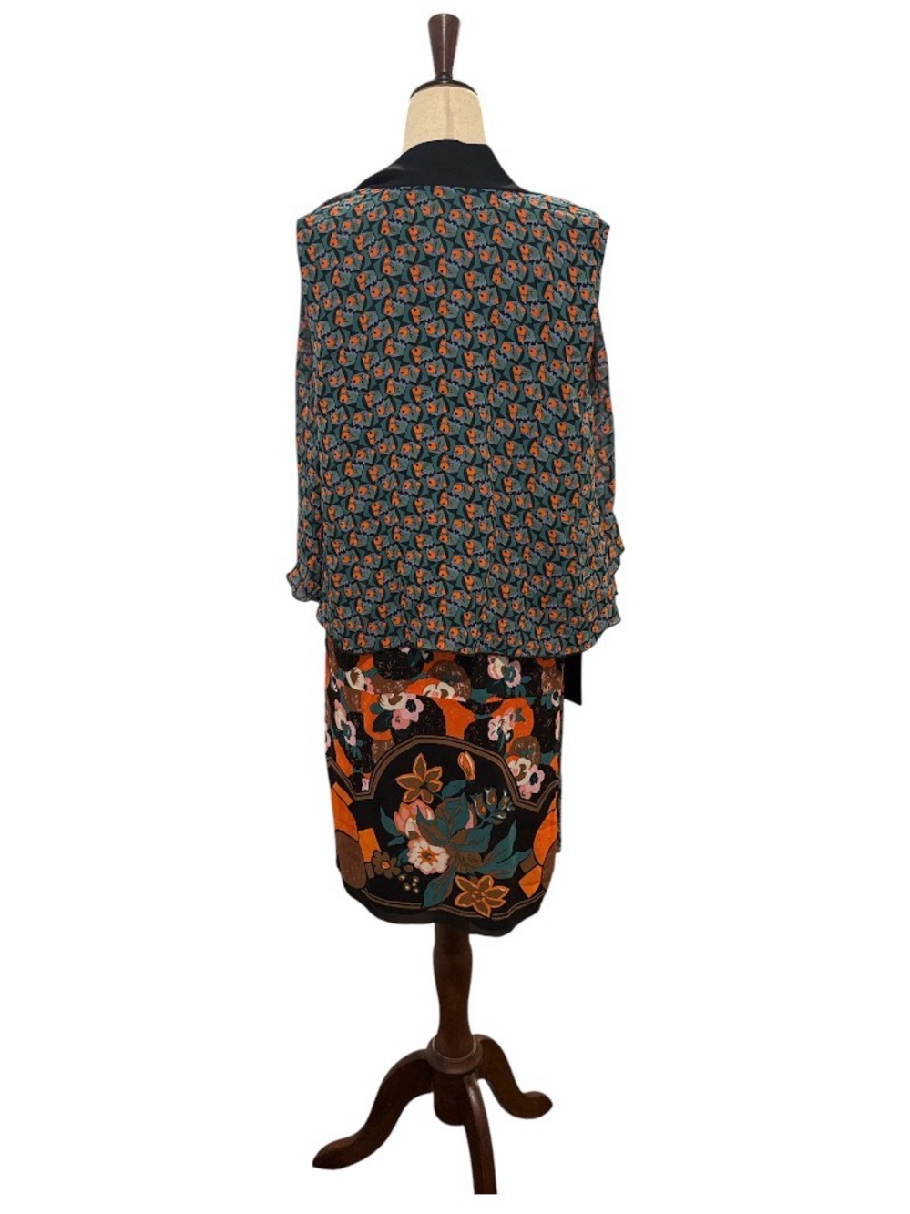 Anna Sui Floral Art in Fashion Dress - Picture 4 of 5